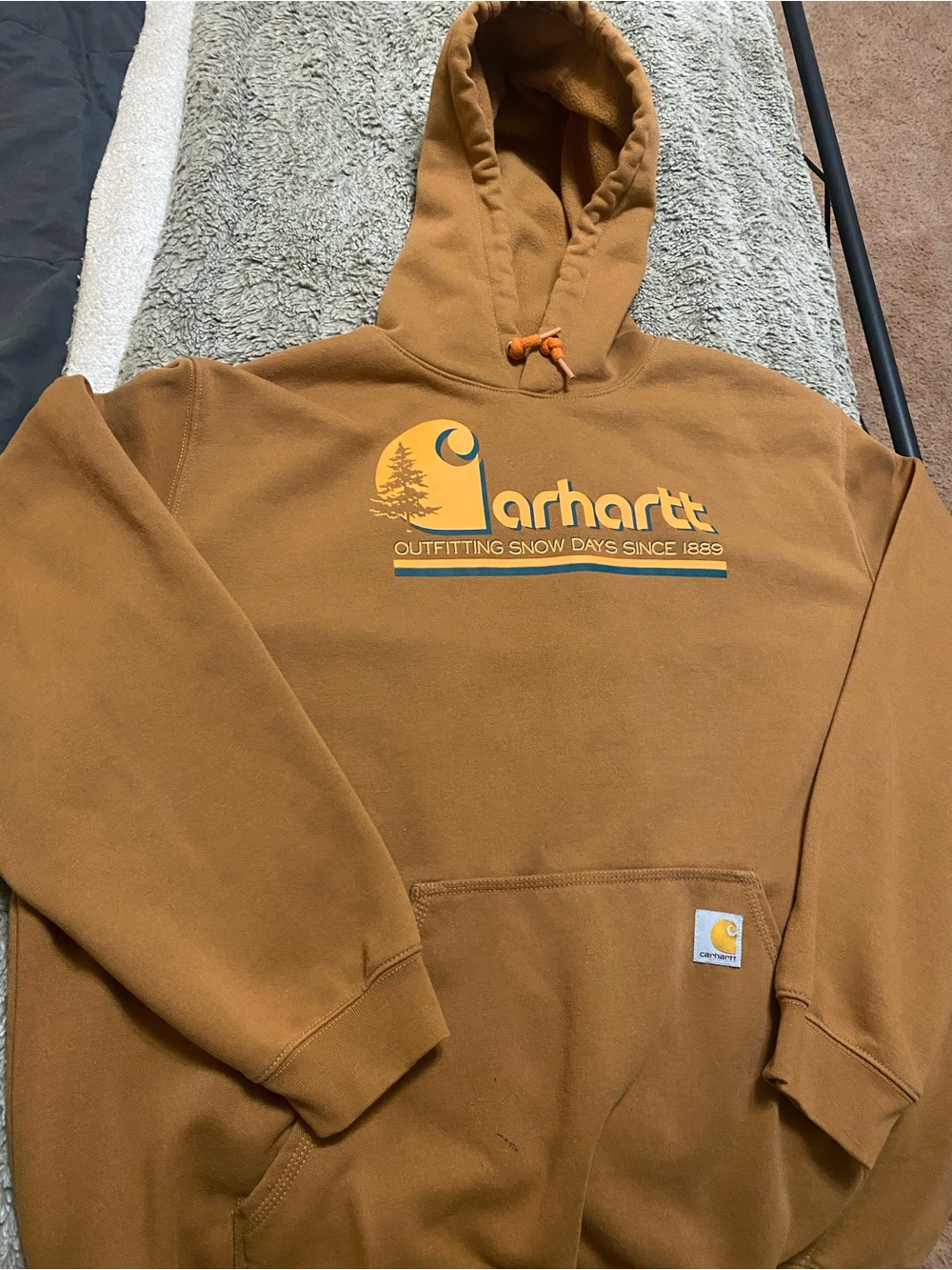 Carhartt Men's Tan/Brown Graphic Logo Crewneck Hoodie